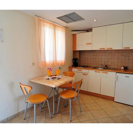 Thinalos Aparthotel Acharavi  Bagian luar foto